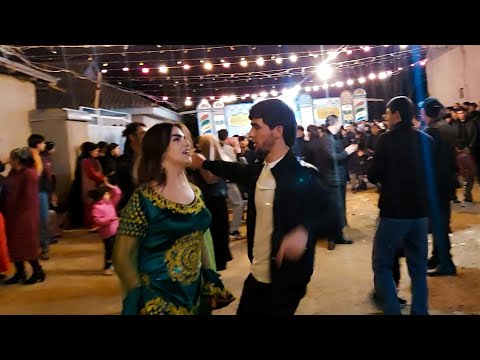 Видео: Ракоса Девона Кад Бо Раксош! Далери Зарифи базми нави 2021 Дар Ёвон Чойхона