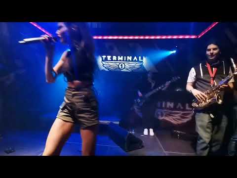 Видео: КЕРАНА И КОСМОНАВТИТЕ - (СМОТАН) неизлязла песен. Концерт: Терминал 1 16.11.22