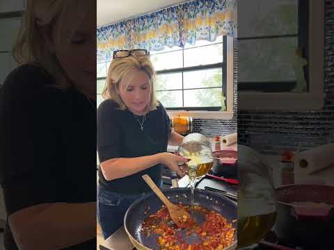 Видео: Кулинарное шоу Cucina Palermo: ризотто с креветками