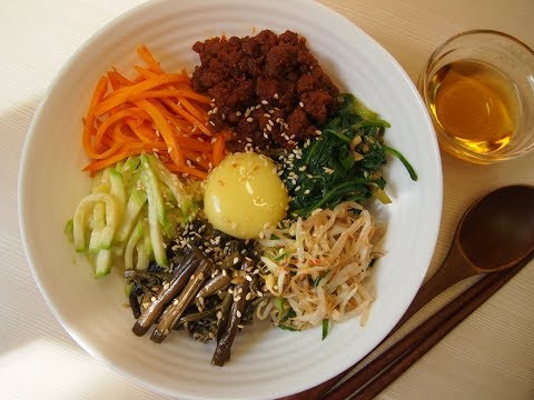 Видео: Традиционная корейская кухня: Пибимпап (비빔밥) или овощной микс с рисом