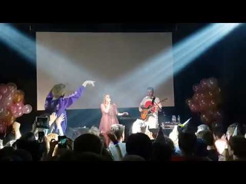 Видео: Монеточка - Кумушки (Kumushki) / Твоё имя (Your name) @ Aglomerat 6|1 2018