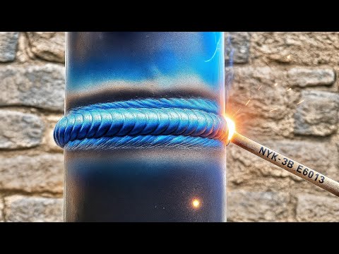 Видео: Всего 2 минуты, и вы сможете сваривать трубы, делайте это именно так!