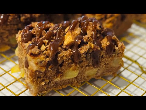 Видео: Веганская шарлотка 🍏 Без молока и яиц | Vegan Apple Cake