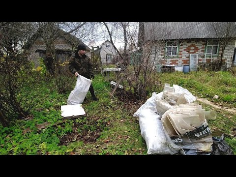 Видео: 2 серия ПАРЕНЬ КУПИЛ СТАРУЮ ДАЧУ, ЧТО БЫ ЖИТЬ В ДАЛИ ОТ ОБЩЕСТВА. УБОРКА УЧАСТКА