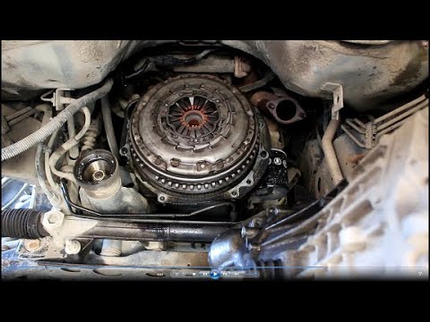Видео: Замена заднего сальника коленвала и сальника раздатки на Киа Соренто 2005  Kia Sorento 2,5 2часть