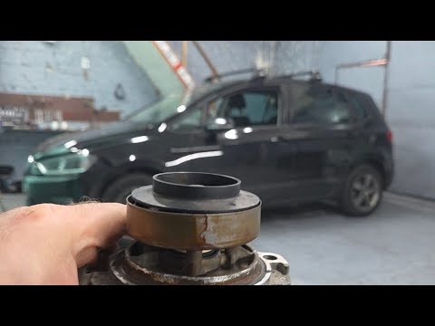Видео: Audi A4, Golf 7 // p2002, помпа в клин, екологія в збій
