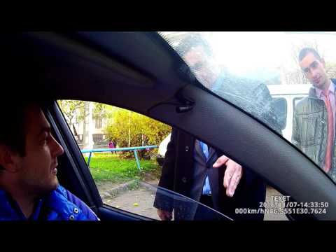 Видео: Общение с двумя уличными разводилами