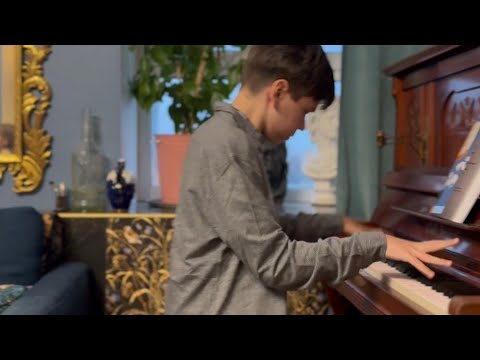 Видео: А смотрите у кого мы в гостях ?