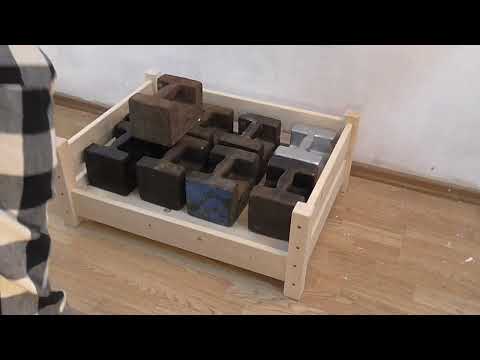 Видео: Лежак 70х50. Испытания на вес. Лежанка для животных выдерживает котиков и собачек весом более 220 кг