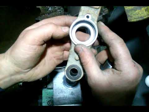 Видео: Крайслер Круизер, реставрация маятника задней подвески.