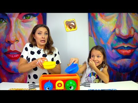 Видео: КРЕЙЗИ ТОСТЕР ЧЕЛЛЕНДЖ Поймай Меня Если Сможешь CRAZY TOASTER GAME Challenge / Вики Шоу