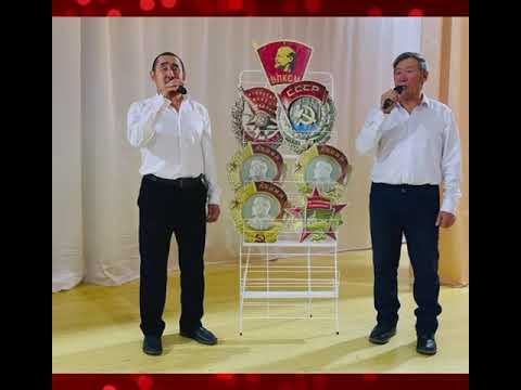 Видео: КОМСОМОЛ күнүнэн "Эн Комсомол- Мин  Дьолум" диэн "Түөлбэ Эр дьон" ансаамбыл толоруутугар 2025с