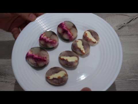 Видео: Рулетики из сельди и скумбрии с сыром и овощами.