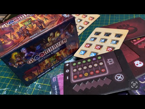 Видео: Мініатюрна настільна гра - Gloomhaven: Buttons & Bugs, гра про жучків та гудзики. Розпакування.