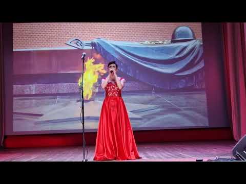 Видео: Обелиск. Поёт Елена Ямпольская.