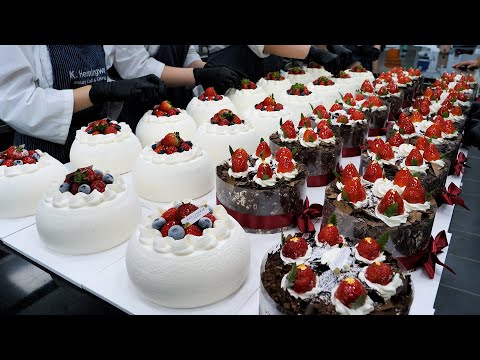 Видео: Продаются каждый день! Приготовление клубничного торта со свежими сливками - Корейская уличная еда