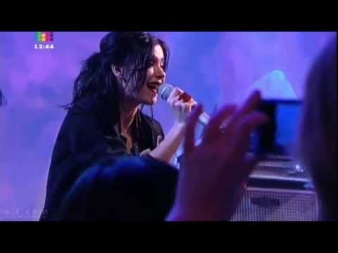 Видео: SEREBRO. "Мало тебя" Море музыки и любви МУЗТВ