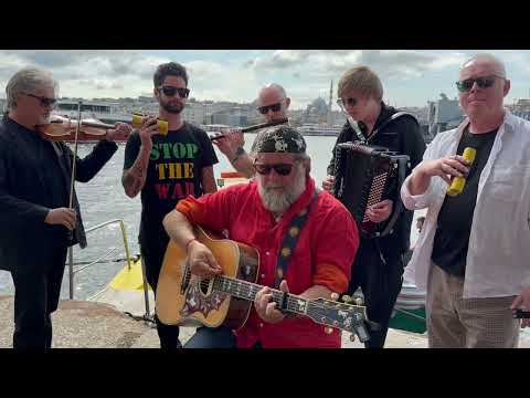 Видео: Песня 93. Garçon N°2