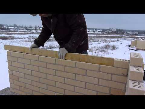 Видео: Кладка кирпича. работа с правилом.super master класс от Nivok111