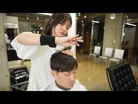 Видео: ASMR💈Идеальная стрижка и бритье от женщины-парикмахера, которая специализируется на модных стилях