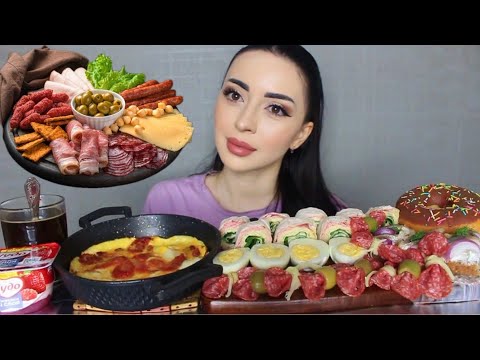 Видео: ОТВЕЧАЮ НА НЕГАТИВ ⚡️ Mukbang Ayka Emilly