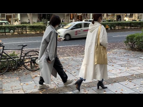 Видео: Токио: уличная мода в ноябре. Шоппинг тур. Сколько стоит повседневная японская одежда.