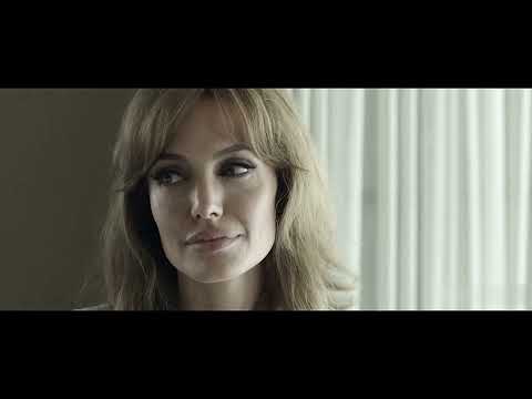 Видео: CHEPIKK, Холла   Не люби меня. Премьера клипа