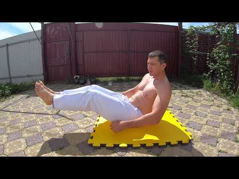 Видео: Золотые подтягивания 95кг 47+лет.Зачетное упражнение для верхнего))и нижнего пресса  одновременно