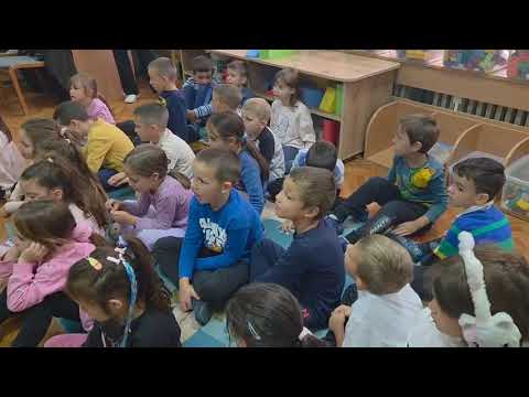 Видео: Дечија недеља.Игре некада и сада.Деца,васпитачи и баке .Вртић,,Бисери".