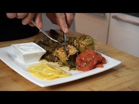 Видео: Толма из виноградных листьев