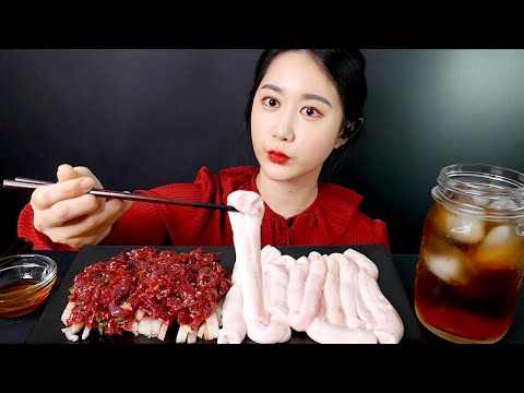 Видео: MUKBANG Сырая Говядина [Юкхоэ] и Beef Spine COOKING & EATING MUKBANG | ASMR |