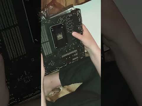 Видео: Материнская плата Gigabyte GA-B550M Aorus Elite