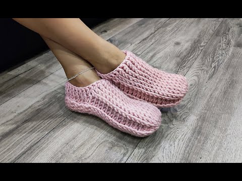 Видео: ВЯЖЕМ 5 ПАР ЗА ДЕНЬ! Самые простые следки для начинающих!knitted slippers for beginners