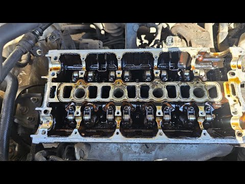 Видео: MITSUBISHI DINGO разбираем двигатель