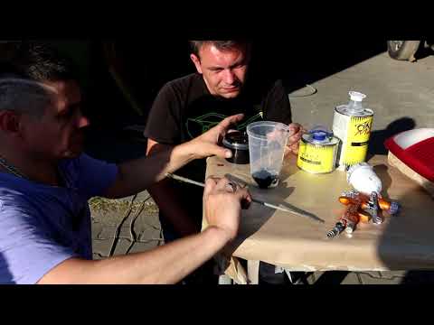 Видео: Как самому за тонировать фары лаком