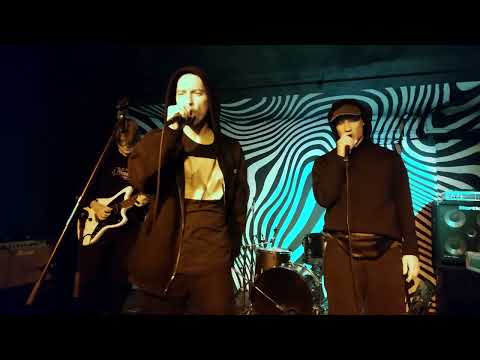 Видео: макулатура - 30 лет как мертв (live 31.10.22 syndrome, екб)