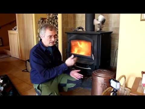 Видео: Дровяная печь Билла, отапливающая суперизолированный дом в Вермонте зимой