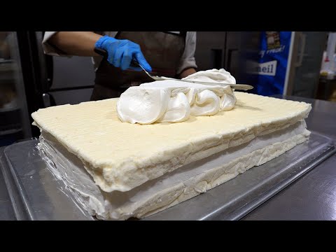 Видео: кремовый торт из молочных блоков - корейская уличная еда