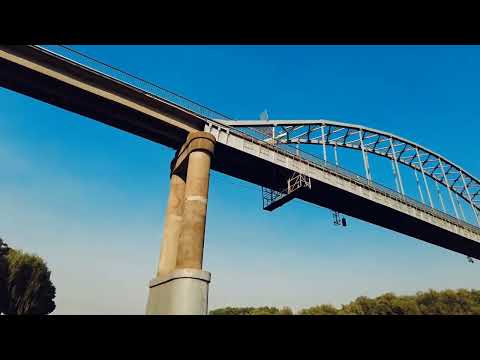 Видео: Набережная в парке. Гомель.