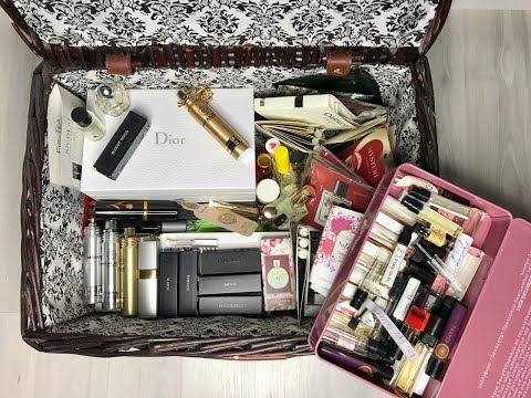 Видео: Разбираю ароматные залежи. Готовлю недельный парфмарафон "ядов" DIOR. Смотрите описание к видео!
