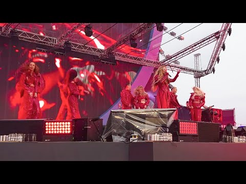 Видео: ANNA ASTI — По барам (05.07.25, @VK Fest, Санкт-Петербург) #annaasti