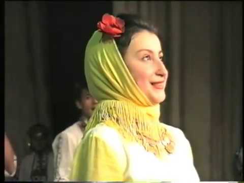 Видео: Ансамбъл"Българче" В.Търново-Годишен концерт 1995 г.