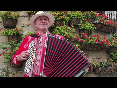 Видео: Под небом Парижа - аккордеон, under the sky of Paris - accordeon