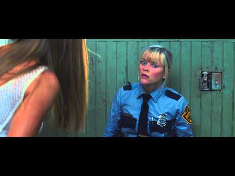 Видео: Красотки в бегах. Эксклюзивный отрывок - Сцена в баре