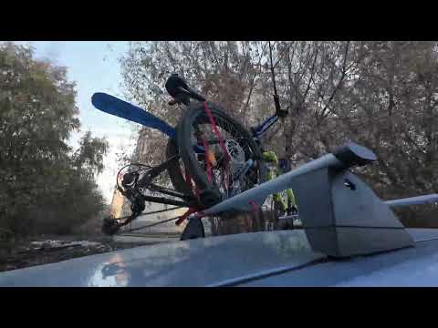 Видео: Крепление для велосипеда на крышу автомобиля