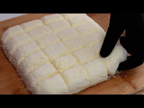 Видео: Всего 3 ингредиента! Мягкий во рту, как облако. Простой десерт без духовки.