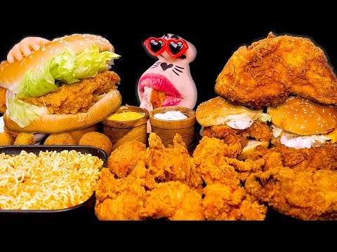 Видео: SUB| Острый рамен, куриный бургер, говяжий бургер и хрустящая жареная курица! 🍜 ASMR Mukbang :)