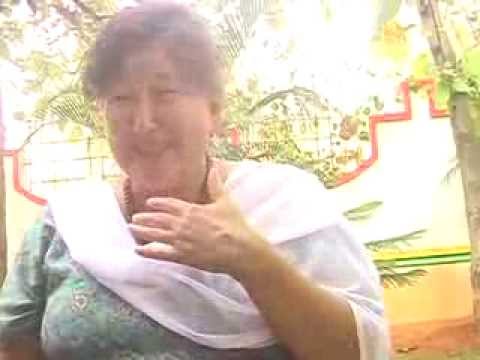 Видео: Гульзия Кульжанова - интервью в Путтапарти (2012)