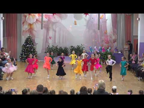 Видео: Маленькие звезды