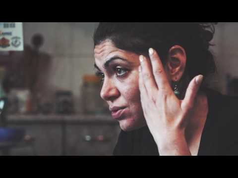 Видео: Булимия: Интервю - изповед на психотерапевта Галя Мутафова